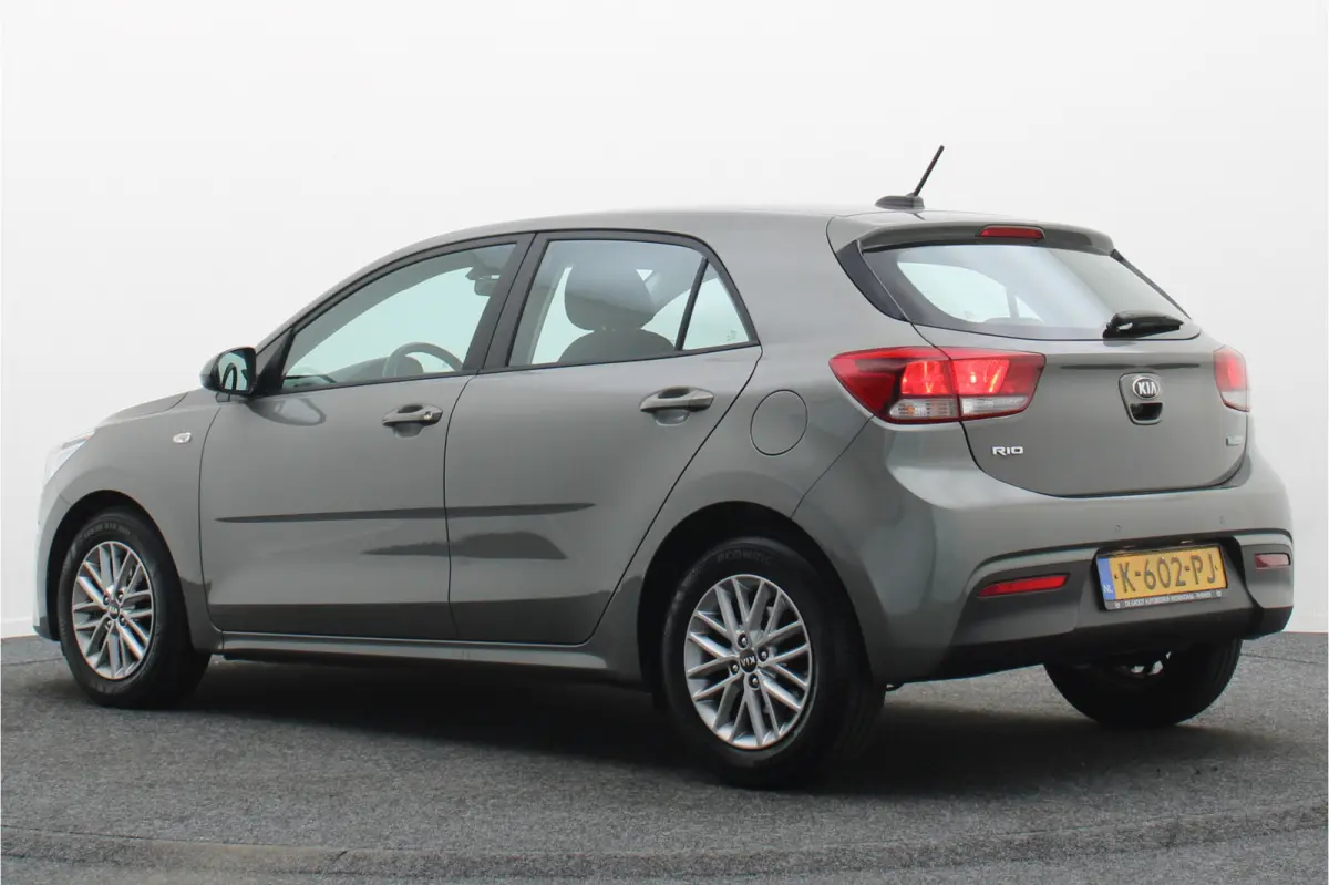 1.0 T-GDi MHEV DynamicLine Airco, Cruise, Apple Carplay, Camera, DAB, PDC, Elektrisch Pakket, 15''