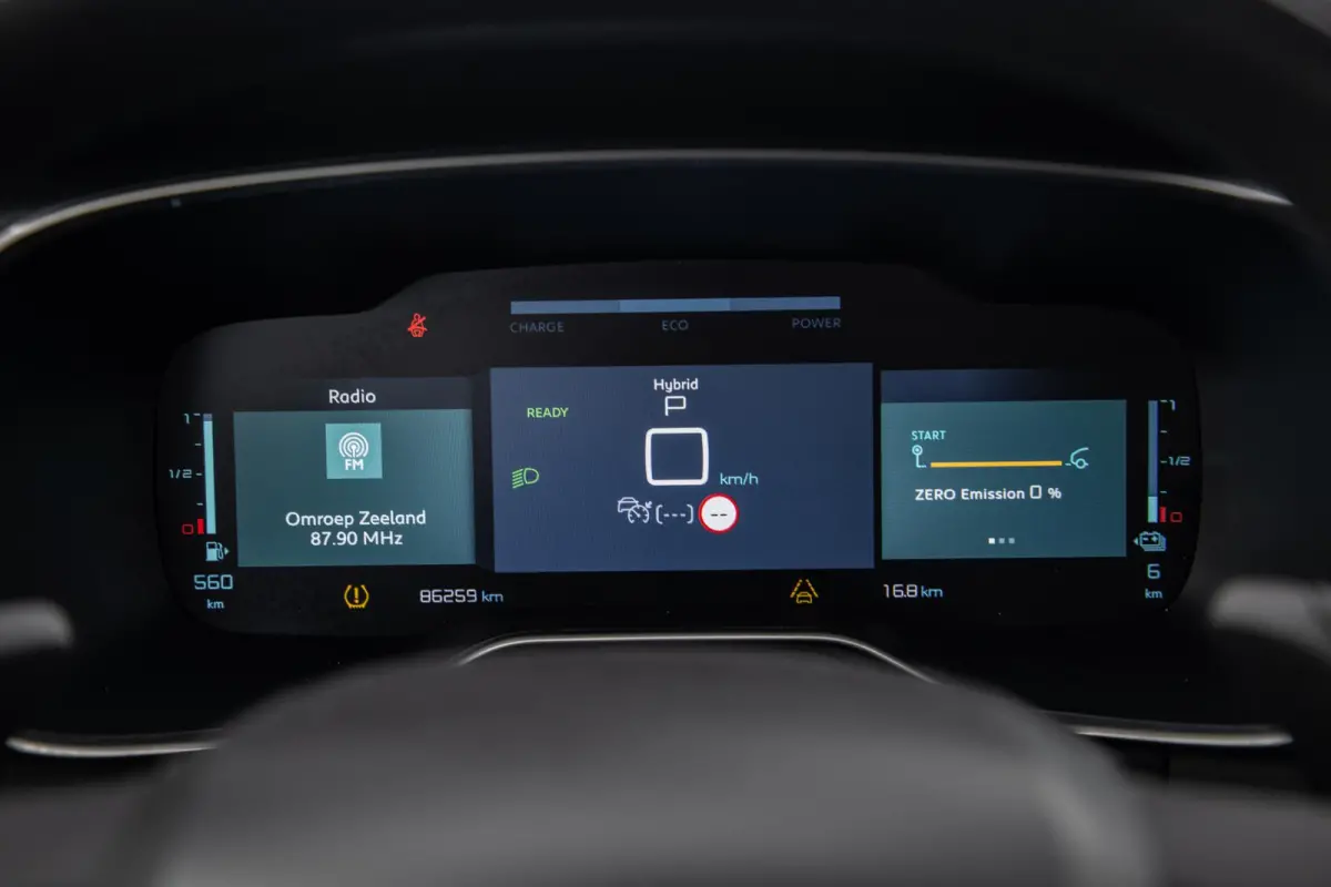 1.6 Plug-in Hybrid 225 Shine PANORAMA DAK / DEALER ONDERHOUDEN / LEER / MEMMORY / TREKHAAK / CAMERA