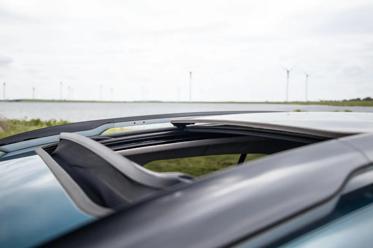 1.6 Plug-in Hybrid 225 Shine PANORAMA DAK / DEALER ONDERHOUDEN / LEER / MEMMORY / TREKHAAK / CAMERA