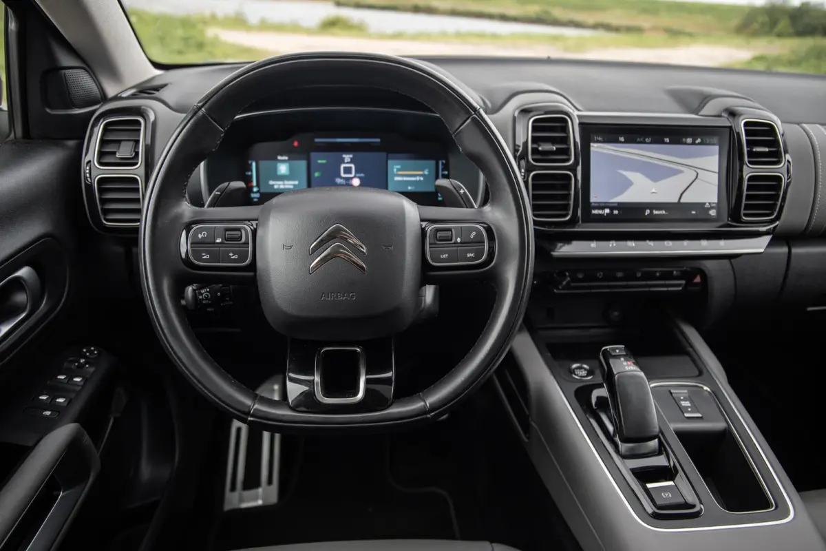 1.6 Plug-in Hybrid 225 Shine PANORAMA DAK / DEALER ONDERHOUDEN / LEER / MEMMORY / TREKHAAK / CAMERA