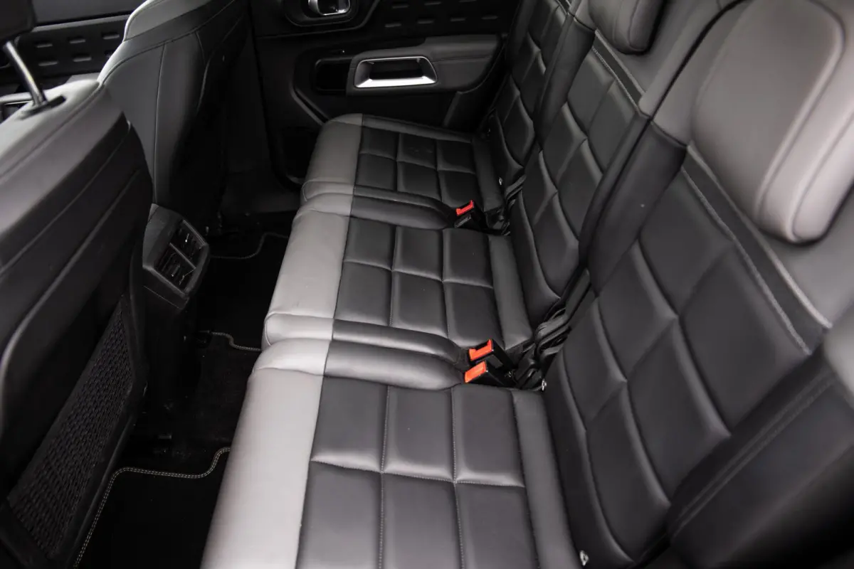 1.6 Plug-in Hybrid 225 Shine PANORAMA DAK / DEALER ONDERHOUDEN / LEER / MEMMORY / TREKHAAK / CAMERA