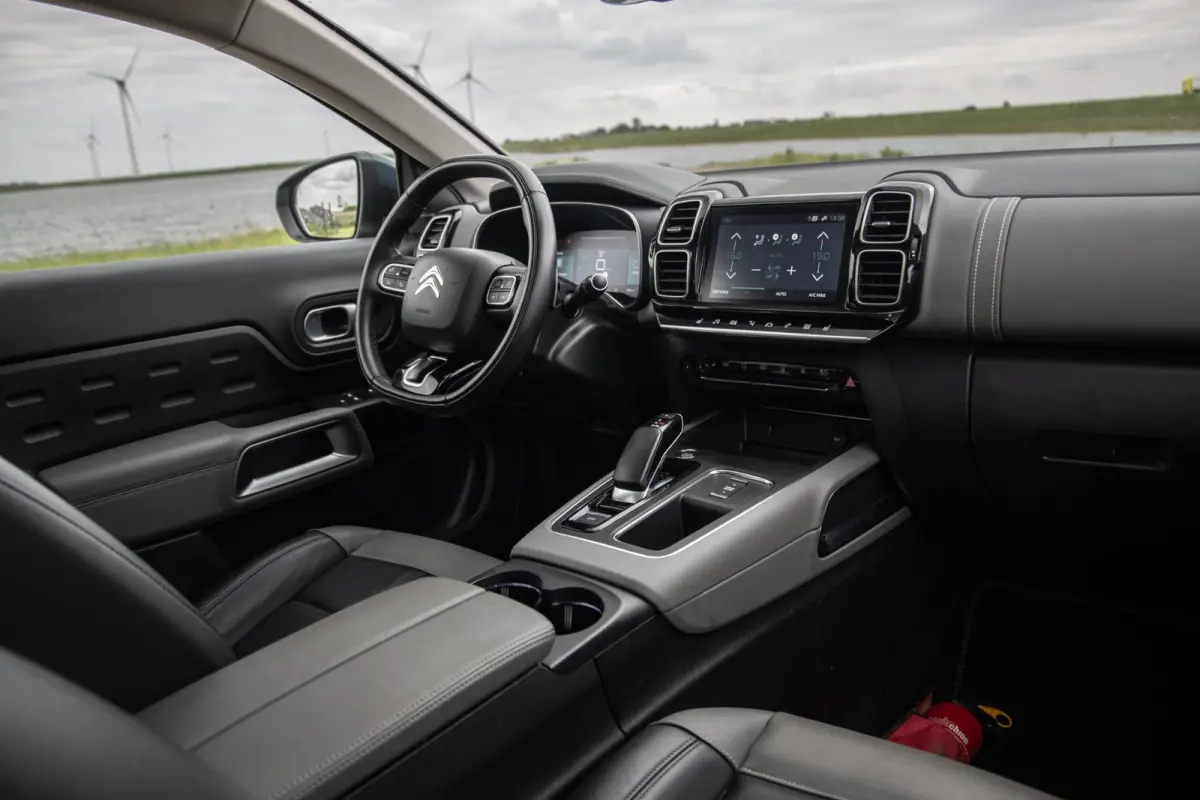 1.6 Plug-in Hybrid 225 Shine PANORAMA DAK / DEALER ONDERHOUDEN / LEER / MEMMORY / TREKHAAK / CAMERA