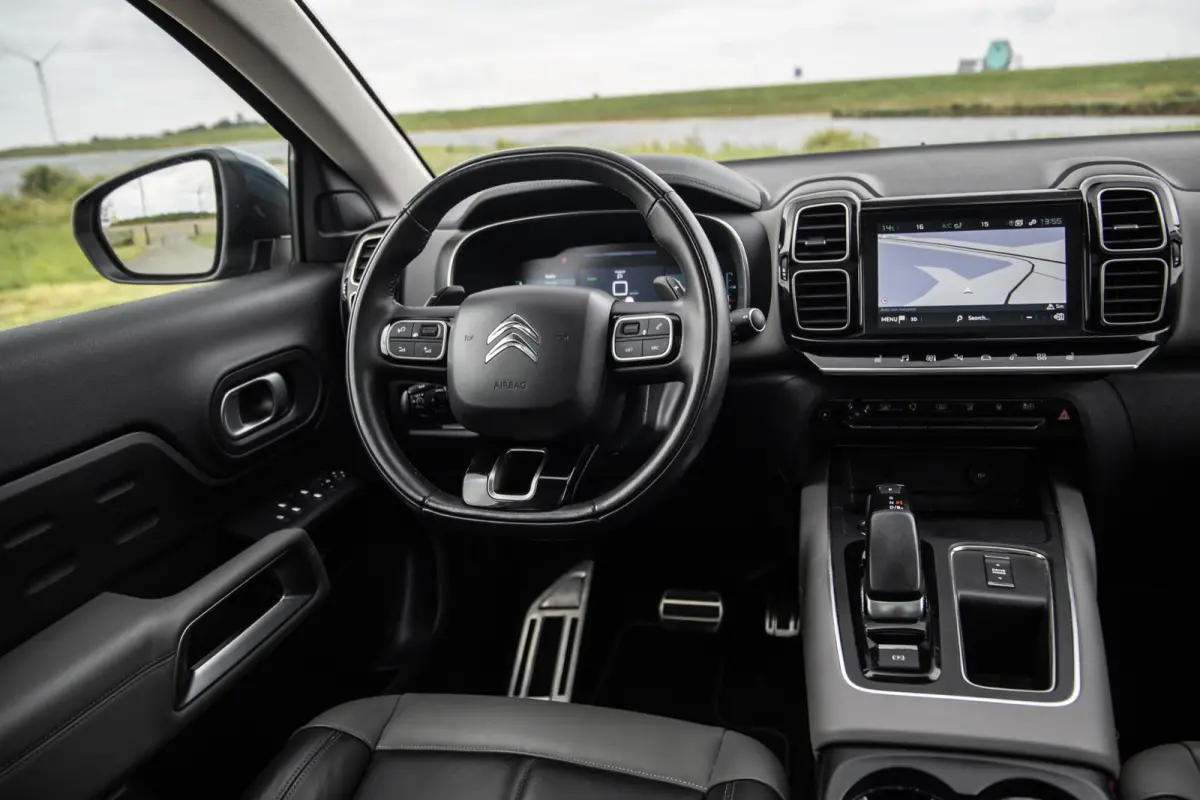 1.6 Plug-in Hybrid 225 Shine PANORAMA DAK / DEALER ONDERHOUDEN / LEER / MEMMORY / TREKHAAK / CAMERA