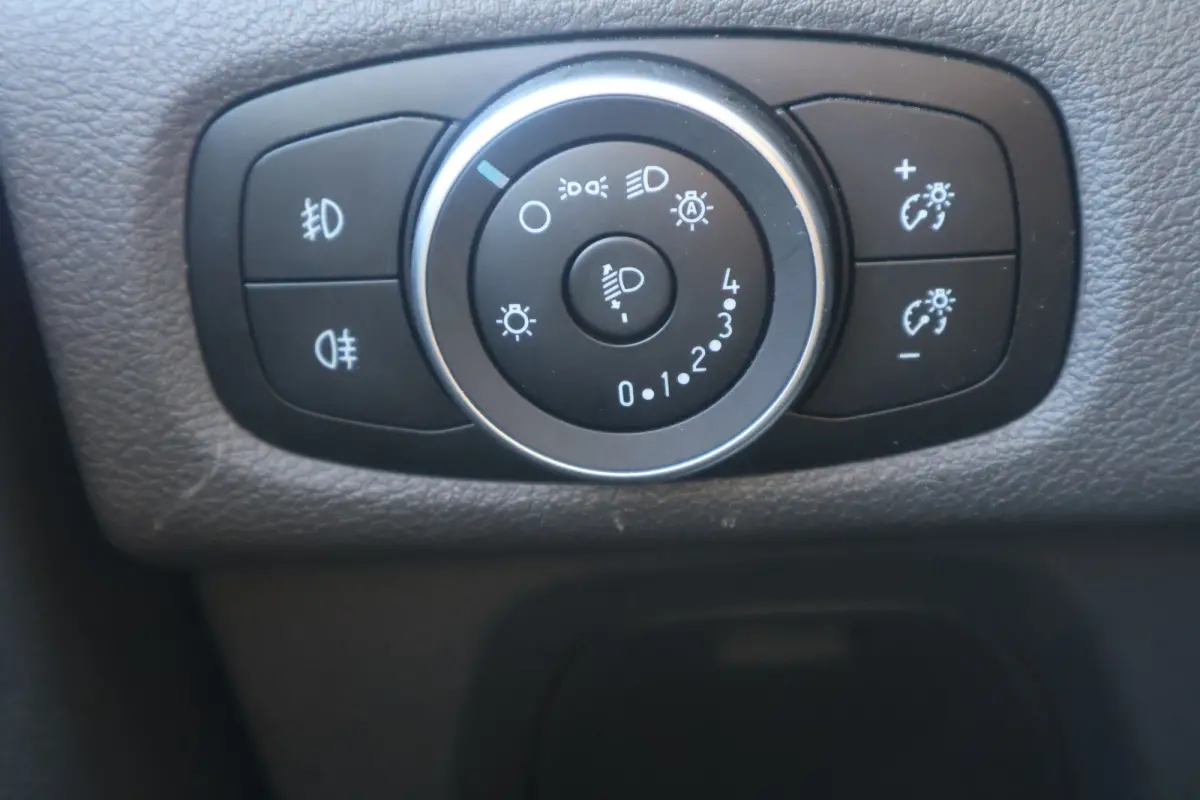 2.0 TDCI L1H1 Limited DC Automaat Marge BTW Vrij