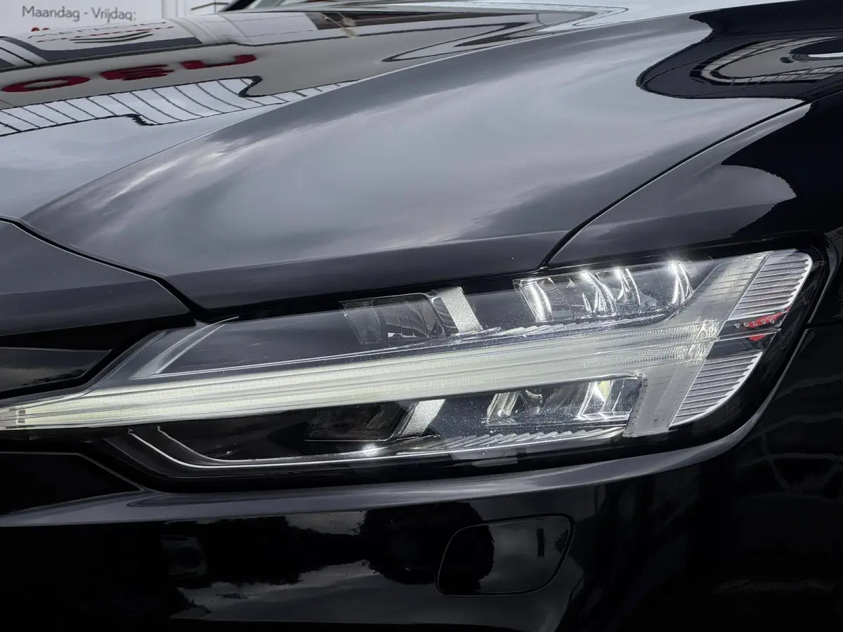 2.0 T6 Plug-in hybrid AWD Ultimate Dark Long Range | Trekhaak | 100% SOH | Leder + Memory | Winter Pack