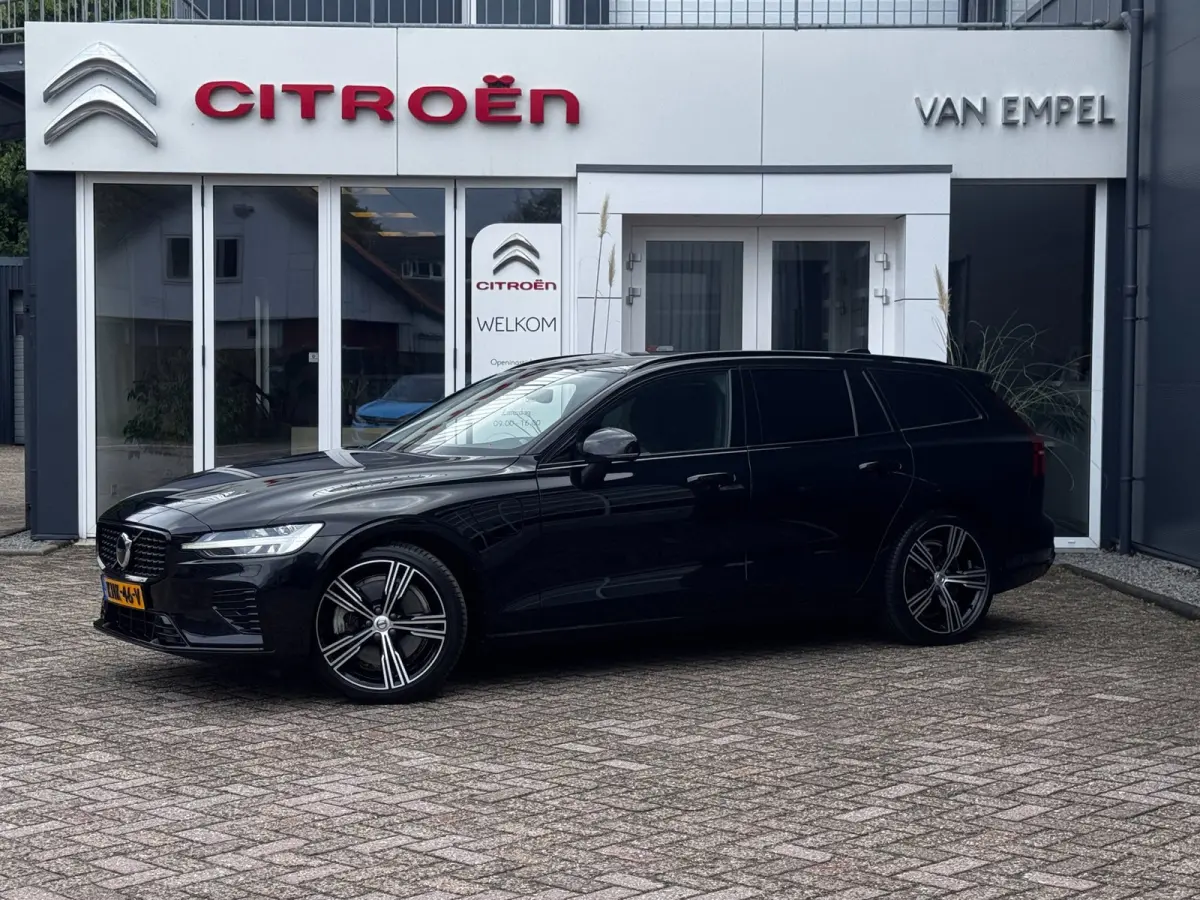 2.0 T6 Plug-in hybrid AWD Ultimate Dark Long Range | Trekhaak | 100% SOH | Leder + Memory | Winter Pack