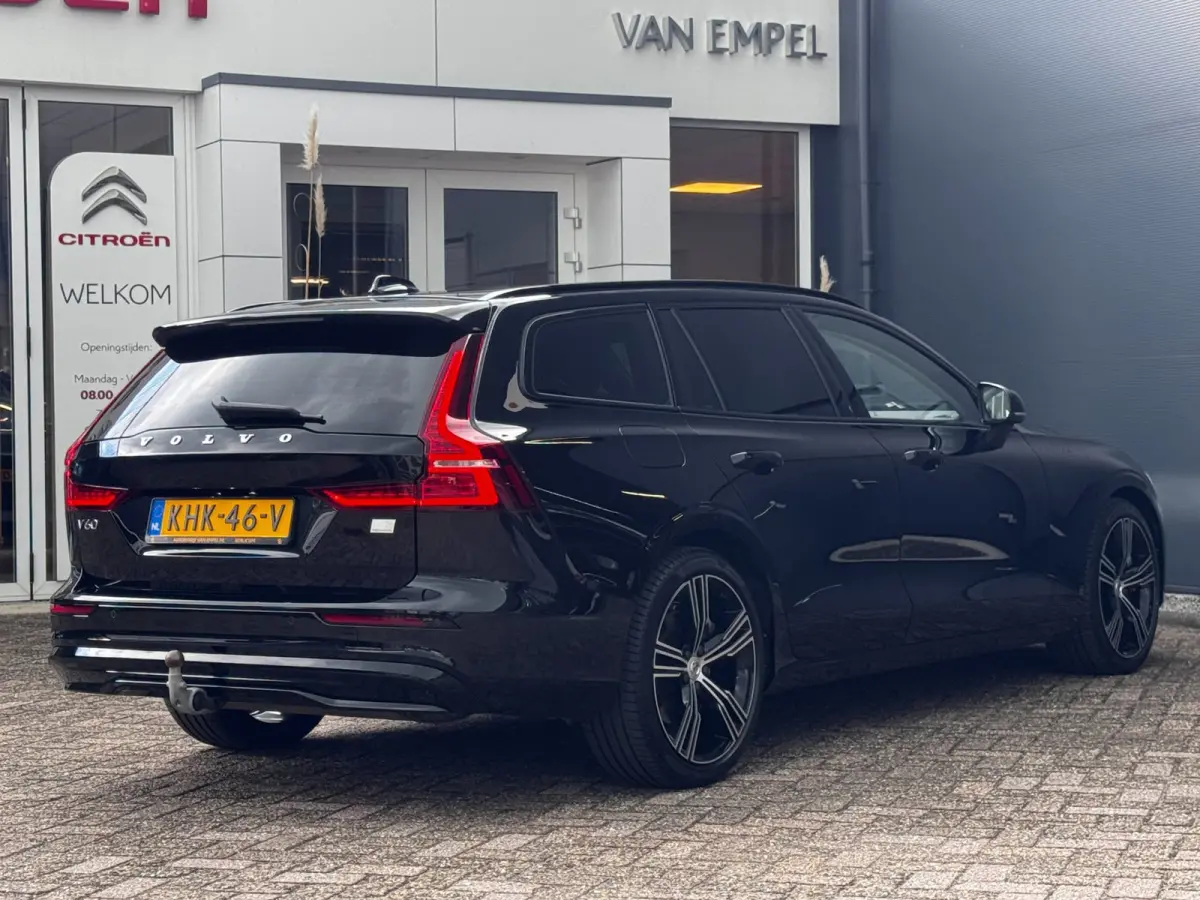 2.0 T6 Plug-in hybrid AWD Ultimate Dark Long Range | Trekhaak | 100% SOH | Leder + Memory | Winter Pack