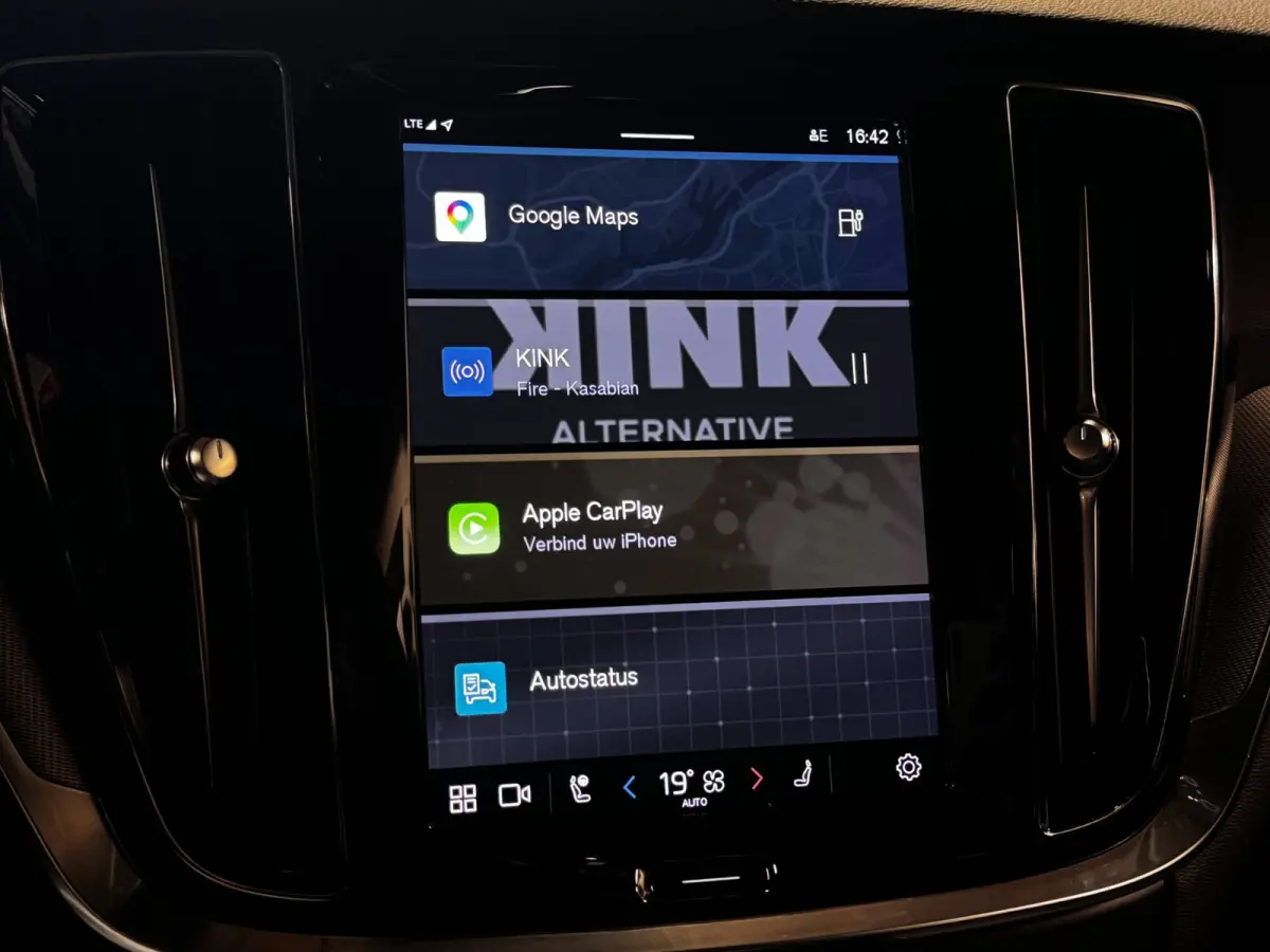 2.0 T6 Plug-in hybrid AWD Ultimate Dark Long Range | Trekhaak | 100% SOH | Leder + Memory | Winter Pack