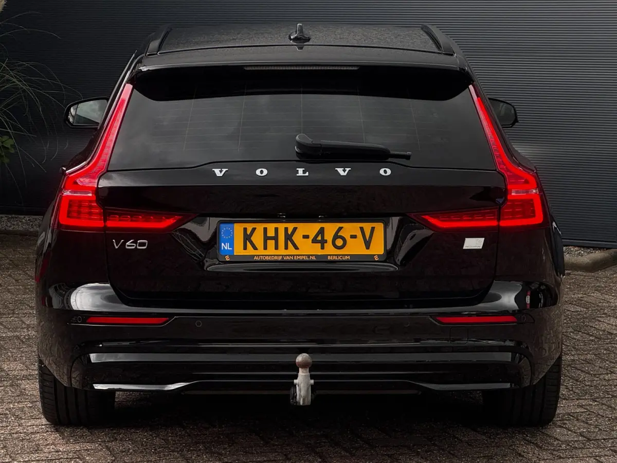 2.0 T6 Plug-in hybrid AWD Ultimate Dark Long Range | Trekhaak | 100% SOH | Leder + Memory | Winter Pack