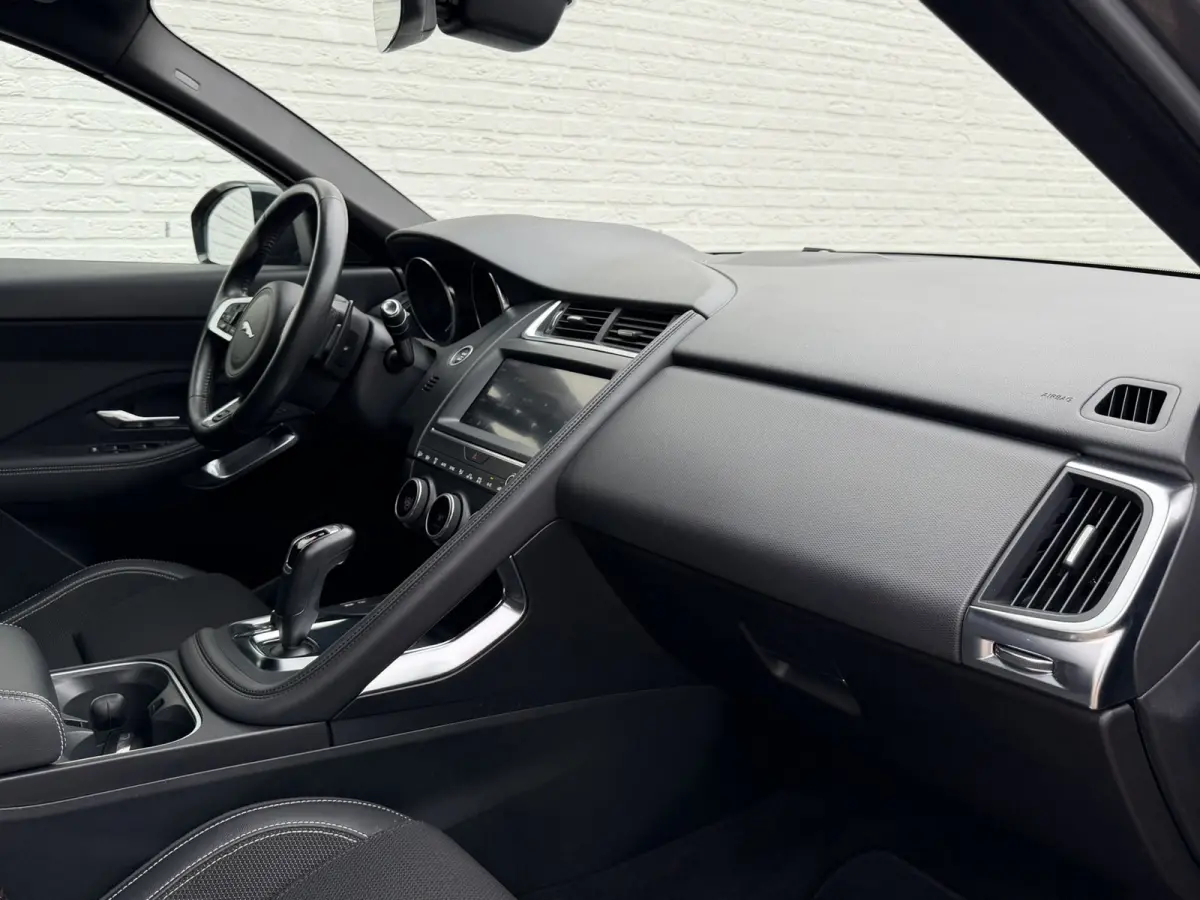 2.0 P200 AWD R-Dynamic Automaat Cruise Stoel/Stuur Verwarming Bluetooth Clima