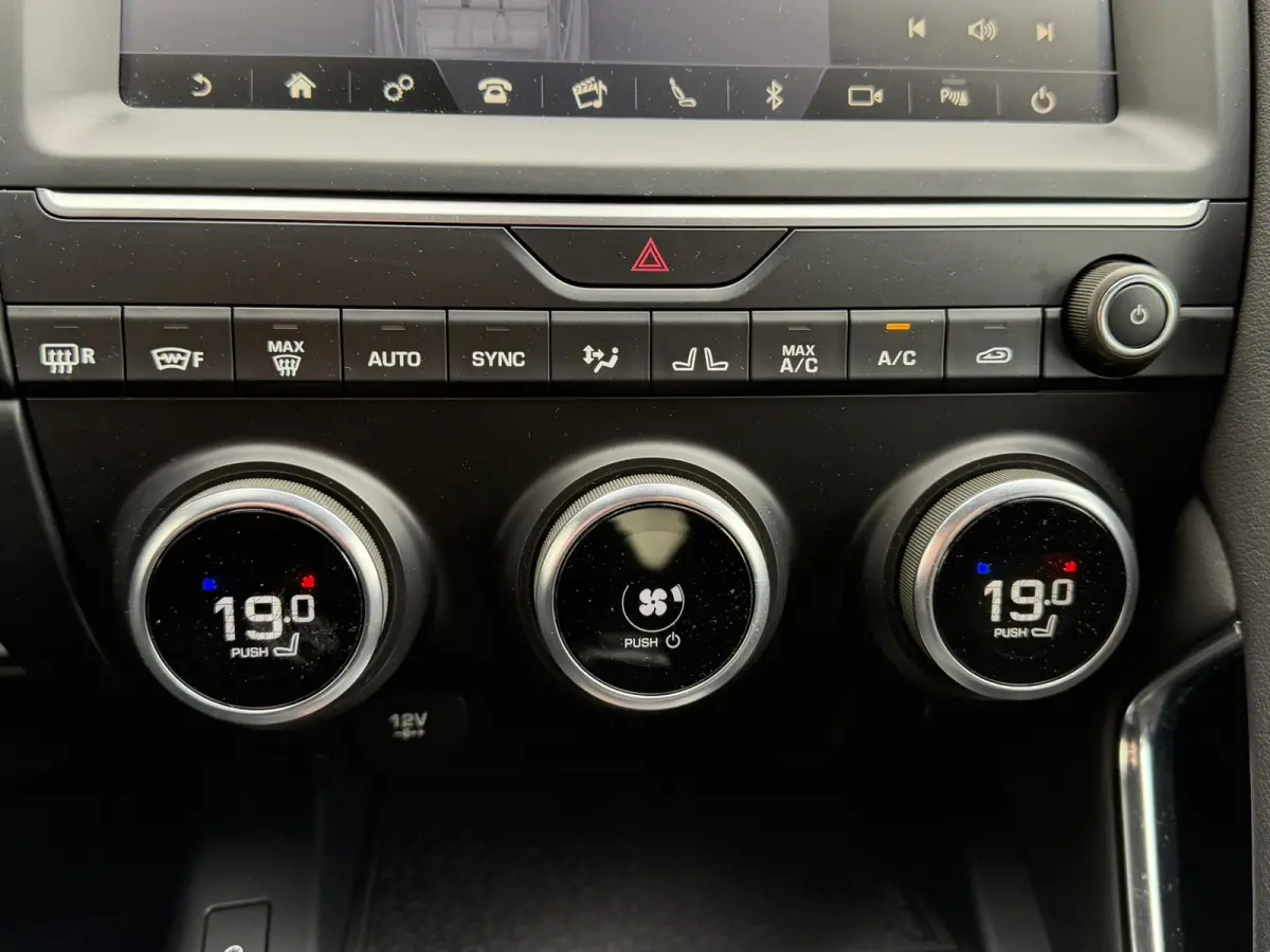 2.0 P200 AWD R-Dyn Automaat Carplay Cruise Stoel/Stuur Verwarming Bluetooth Clima