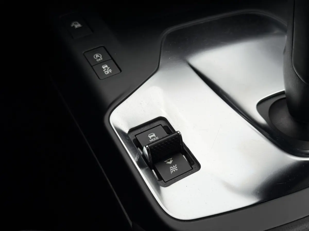 2.0 P200 AWD R-Dynamic Automaat Cruise Stoel/Stuur Verwarming Bluetooth Clima