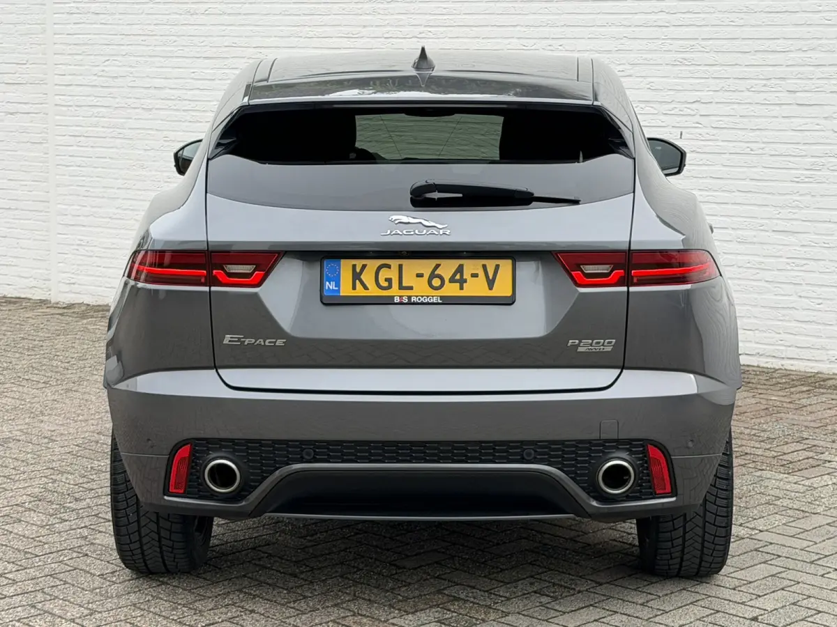 2.0 P200 AWD R-Dynamic Automaat Cruise Stoel/Stuur Verwarming Bluetooth Clima