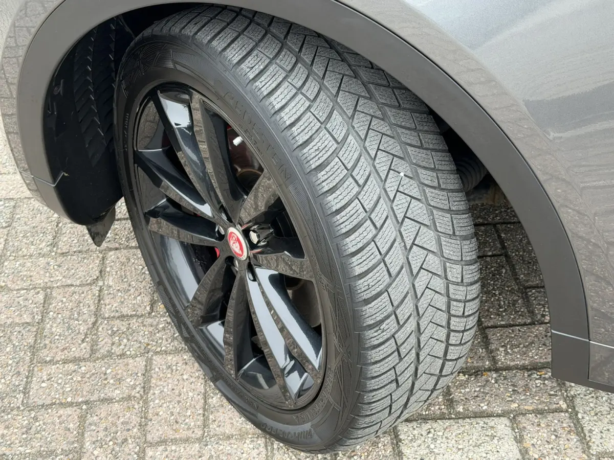 2.0 P200 AWD R-Dynamic Automaat Cruise Stoel/Stuur Verwarming Bluetooth Clima