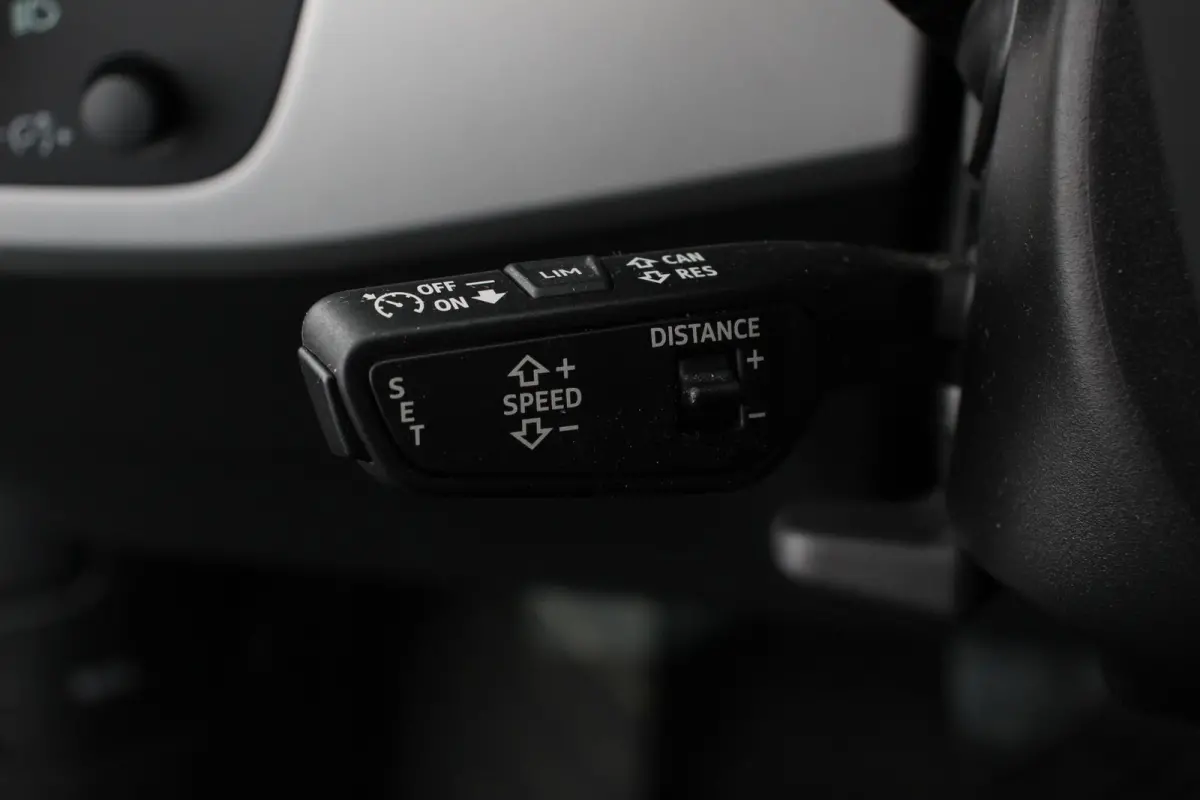 40 TFSI 204 pk S-tronic S Line Plus Navigatie Adaptive Cruise Control Parkeersensoren Lane Assist Elektrische achterklep Stoelverwarming Ledverlichting Virtual Cockpit Climatronic