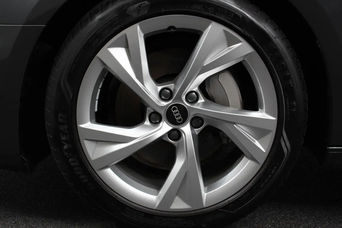 40 TFSI 204 pk S-tronic S Line Plus Navigatie Adaptive Cruise Control Parkeersensoren Lane Assist Elektrische achterklep Stoelverwarming Ledverlichting Virtual Cockpit Climatronic
