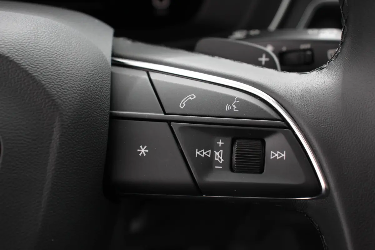 40 TFSI 204 pk S-tronic S Line Plus Navigatie Adaptive Cruise Control Parkeersensoren Lane Assist Elektrische achterklep Stoelverwarming Ledverlichting Virtual Cockpit Climatronic
