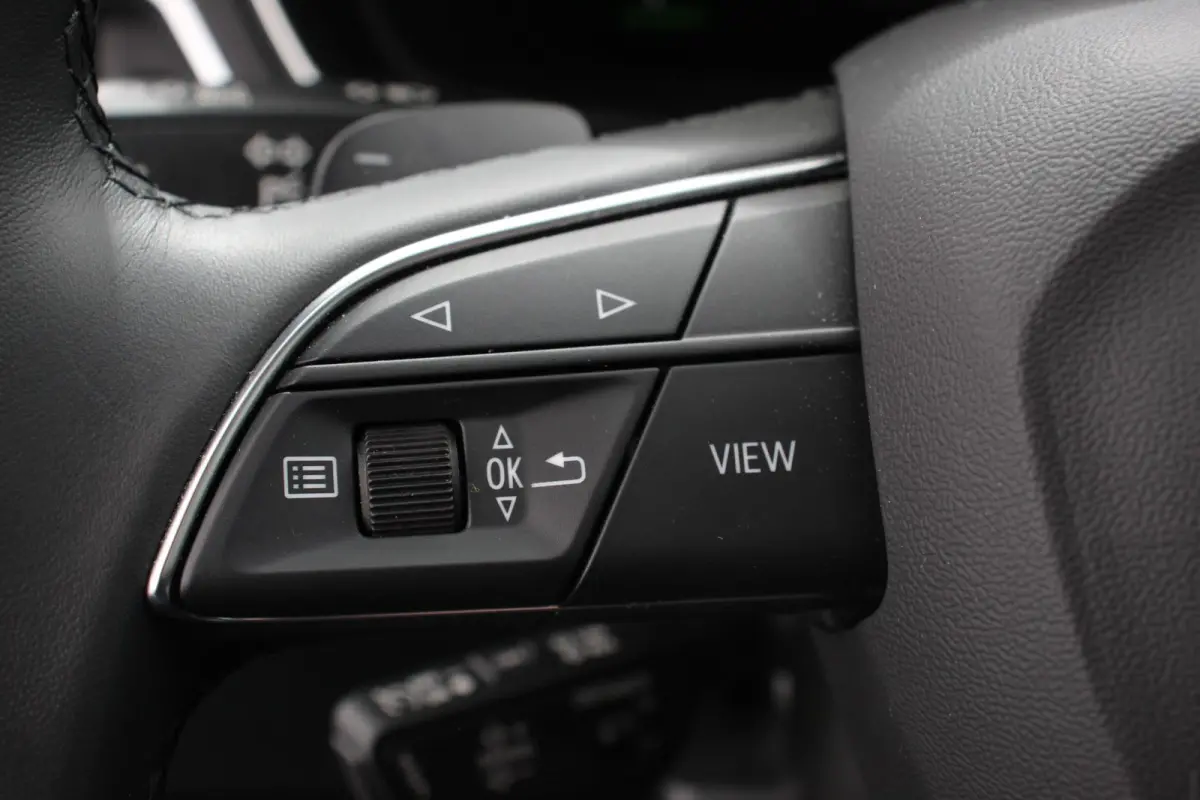 40 TFSI 204 pk S-tronic S Line Plus Navigatie Adaptive Cruise Control Parkeersensoren Lane Assist Elektrische achterklep Stoelverwarming Ledverlichting Virtual Cockpit Climatronic