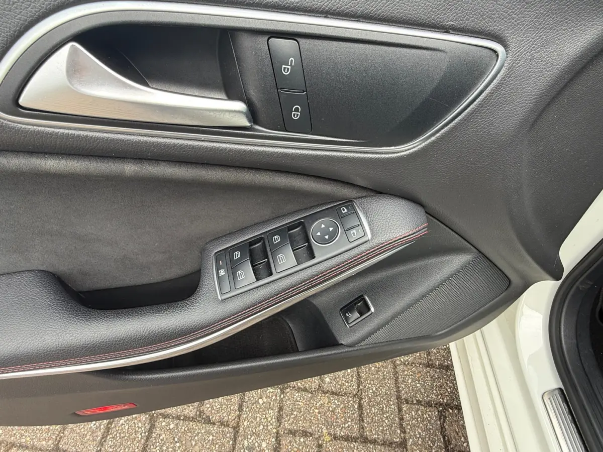 180 Business / AMG / NAVI / START-STOP / Inruil mog.