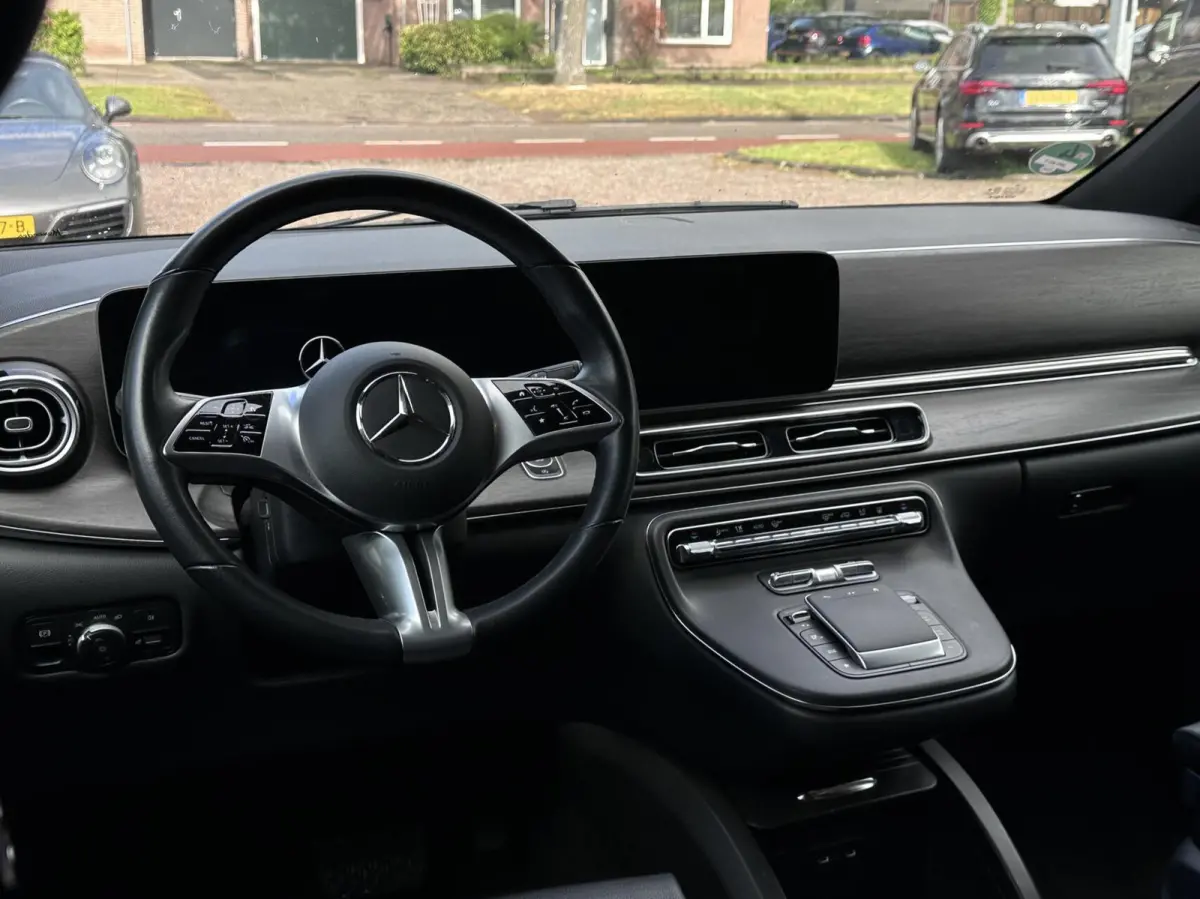 300d Lang Avantgarde 7p. INCL. BPM! Led, 360 Camera, Leer..