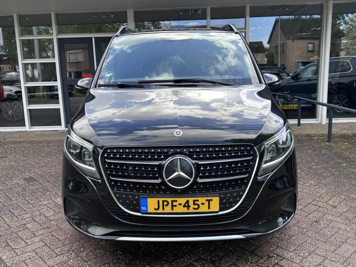 300d Lang Avantgarde 7p. INCL. BPM! Led, 360 Camera, Leer..