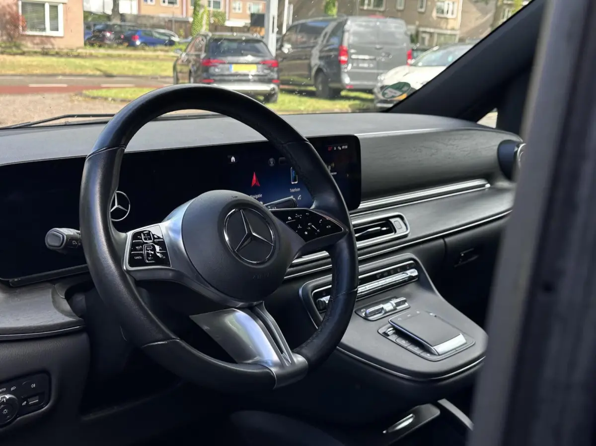 300d Lang Avantgarde 7p. INCL. BPM! Led, 360 Camera, Leer..