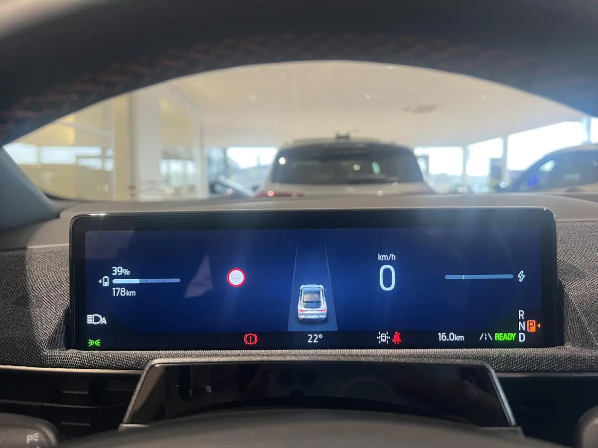 Extended Premium RWD 88 kWh | Voorraad! | €5000 Voordeel | Nieuwe kleur! | 360-Camera | Memory | B&O audio | Matrix-Led