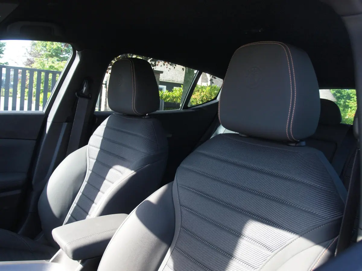 1.3T PHEV Edizione Speciale | 280PK | Winterpakket | NL-Auto | Camera |