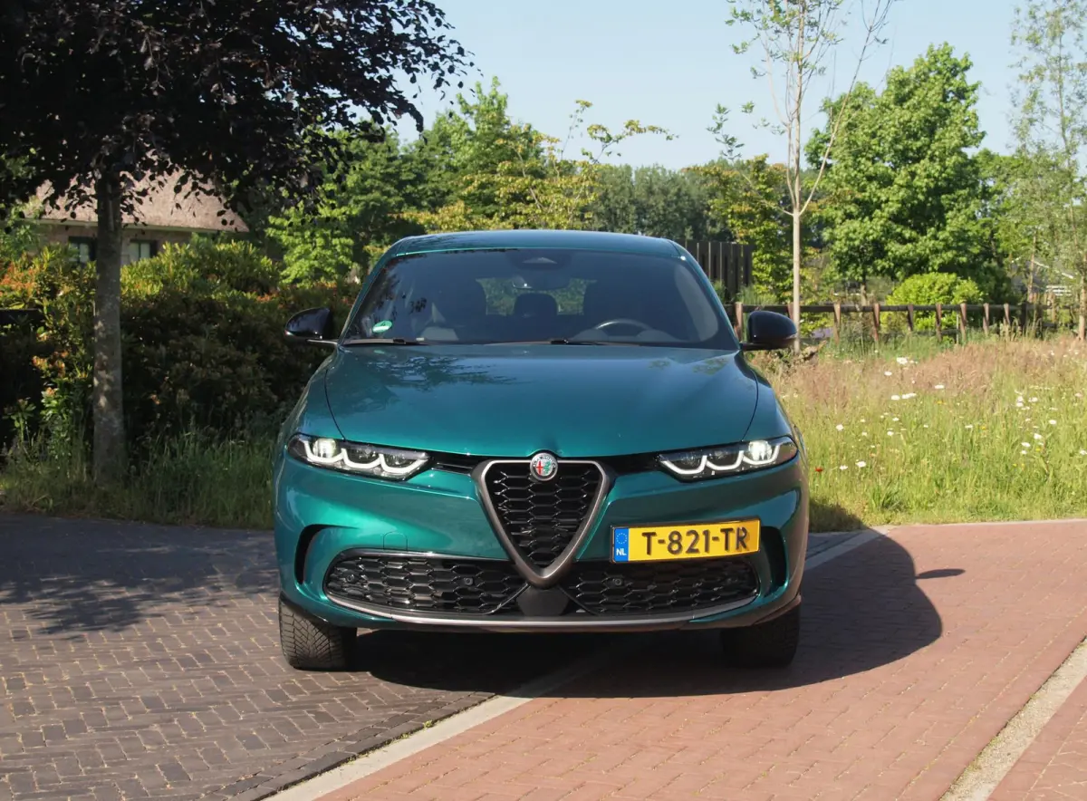 1.3T PHEV Edizione Speciale | 280PK | Winterpakket | NL-Auto | Camera |