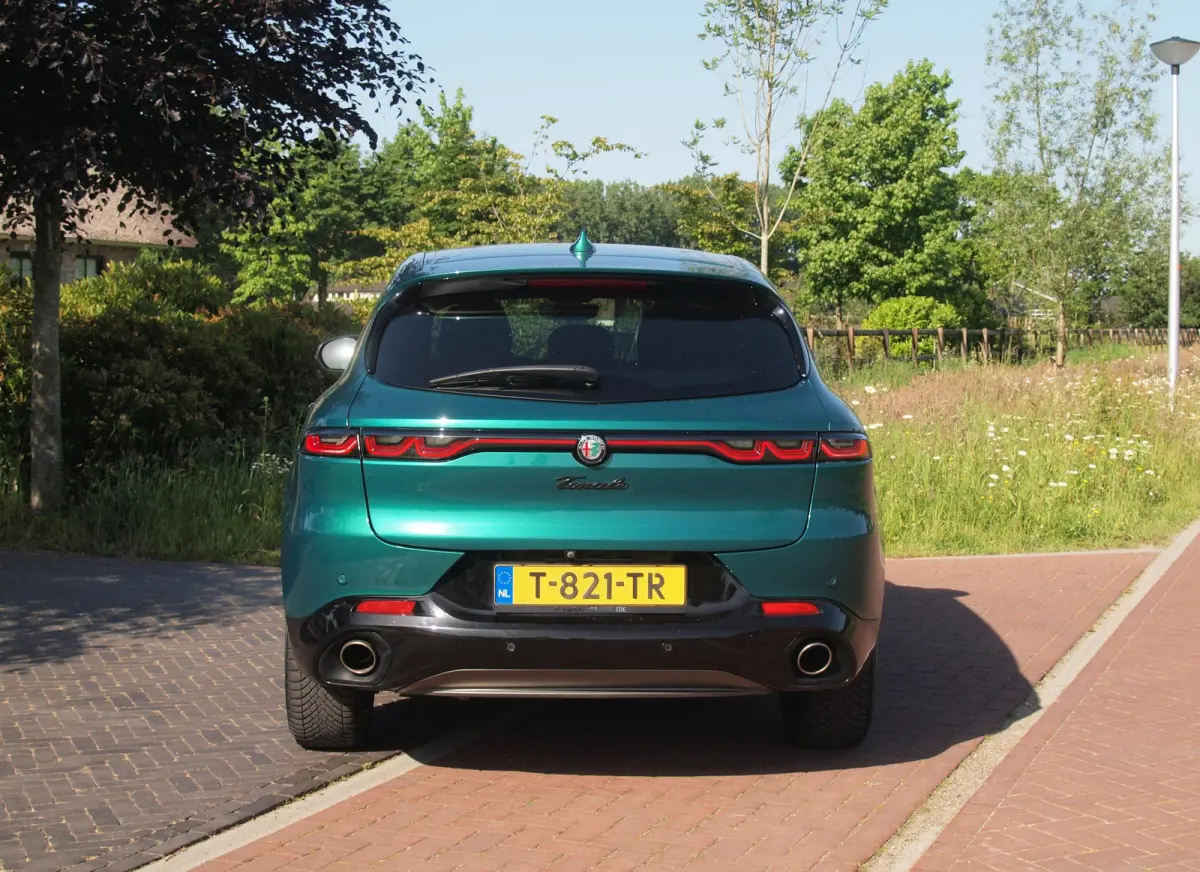 1.3T PHEV Edizione Speciale | 280PK | Winterpakket | NL-Auto | Camera |