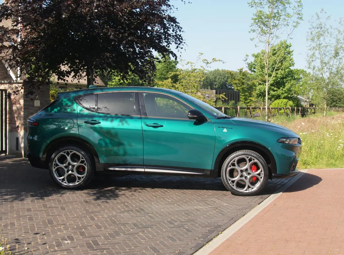 1.3T PHEV Edizione Speciale | 280PK | Winterpakket | NL-Auto | Camera |