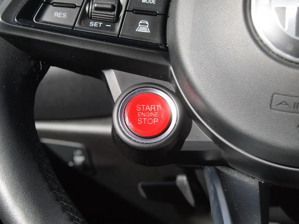 1.3T PHEV Edizione Speciale | 280PK | Winterpakket | NL-Auto | Camera |