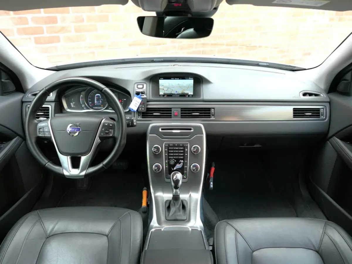 T4 AUT Polar Navi / Xenon / Trekhaak / Bluetooth