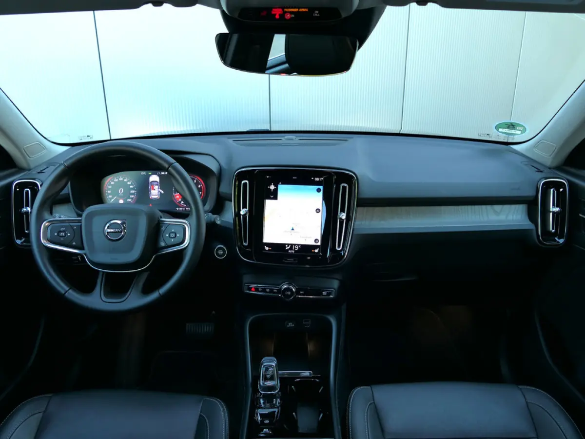 T3 AUT Inscription 12MND garantie / Harman Kardon / Camera / App