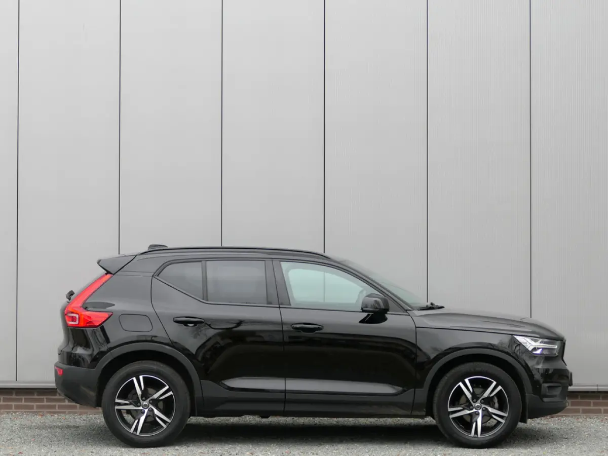 1.5 T2 AUT R-Design Camera / pilot assist / Stuurverwarming