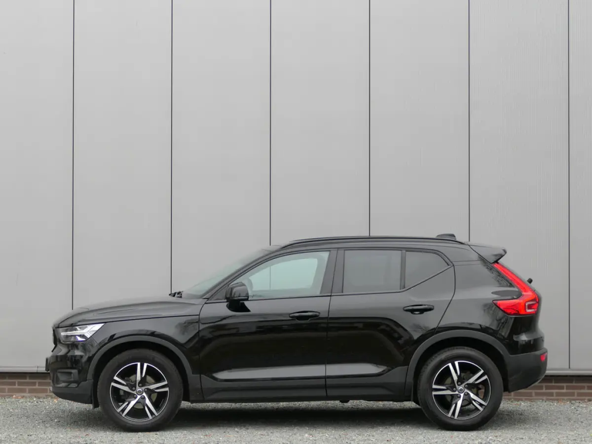 1.5 T2 AUT R-Design Camera / pilot assist / Stuurverwarming
