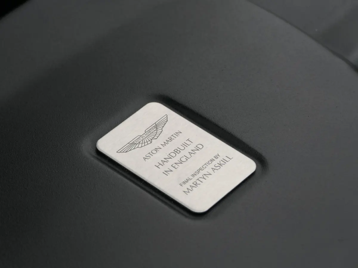 6.0 V12 Touchtronic Ceramic brakes / Bang&Olufsen / Navigatie