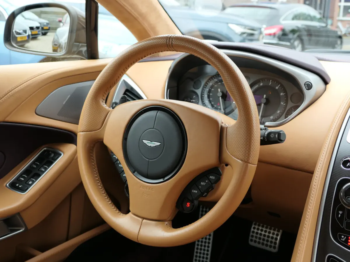 6.0 V12 Touchtronic Ceramic brakes / Bang&Olufsen / Navigatie