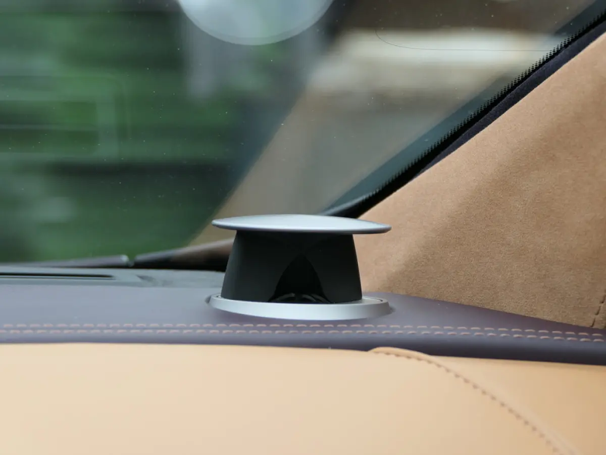 6.0 V12 Touchtronic Ceramic brakes / Bang&Olufsen / Navigatie
