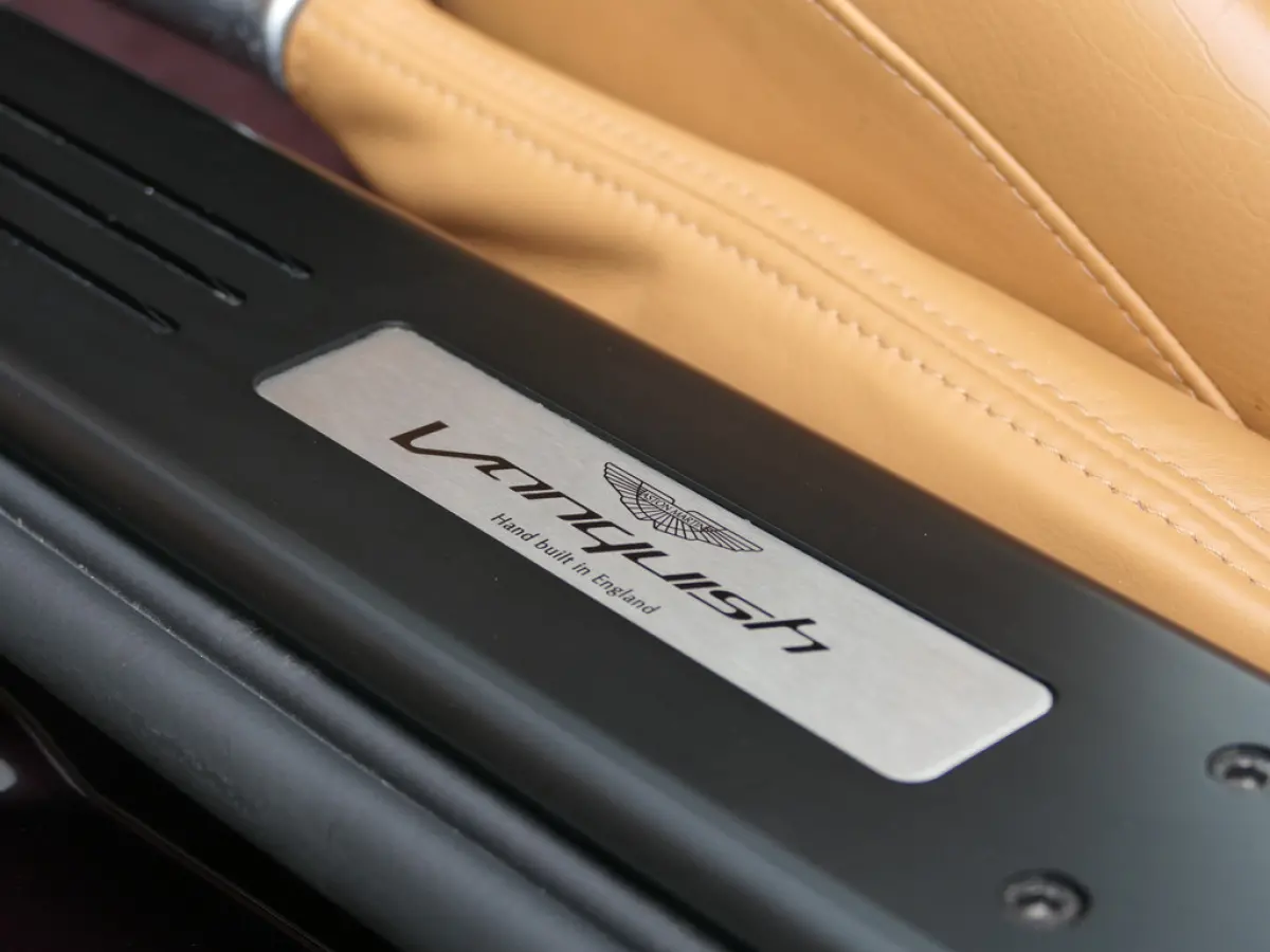6.0 V12 Touchtronic Ceramic brakes / Bang&Olufsen / Navigatie