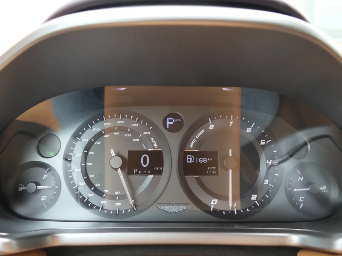 6.0 V12 Touchtronic Ceramic brakes / Bang&Olufsen / Navigatie