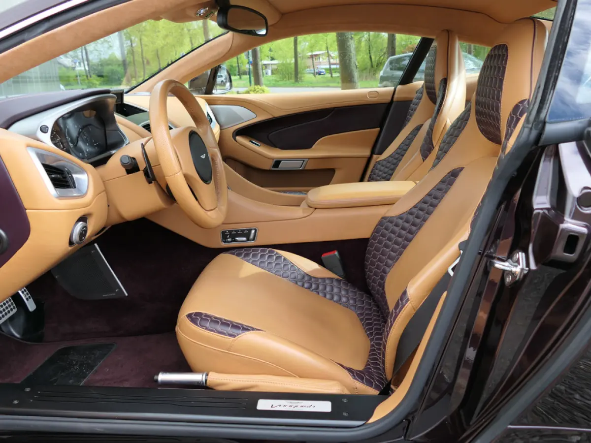 6.0 V12 Touchtronic Ceramic brakes / Bang&Olufsen / Navigatie