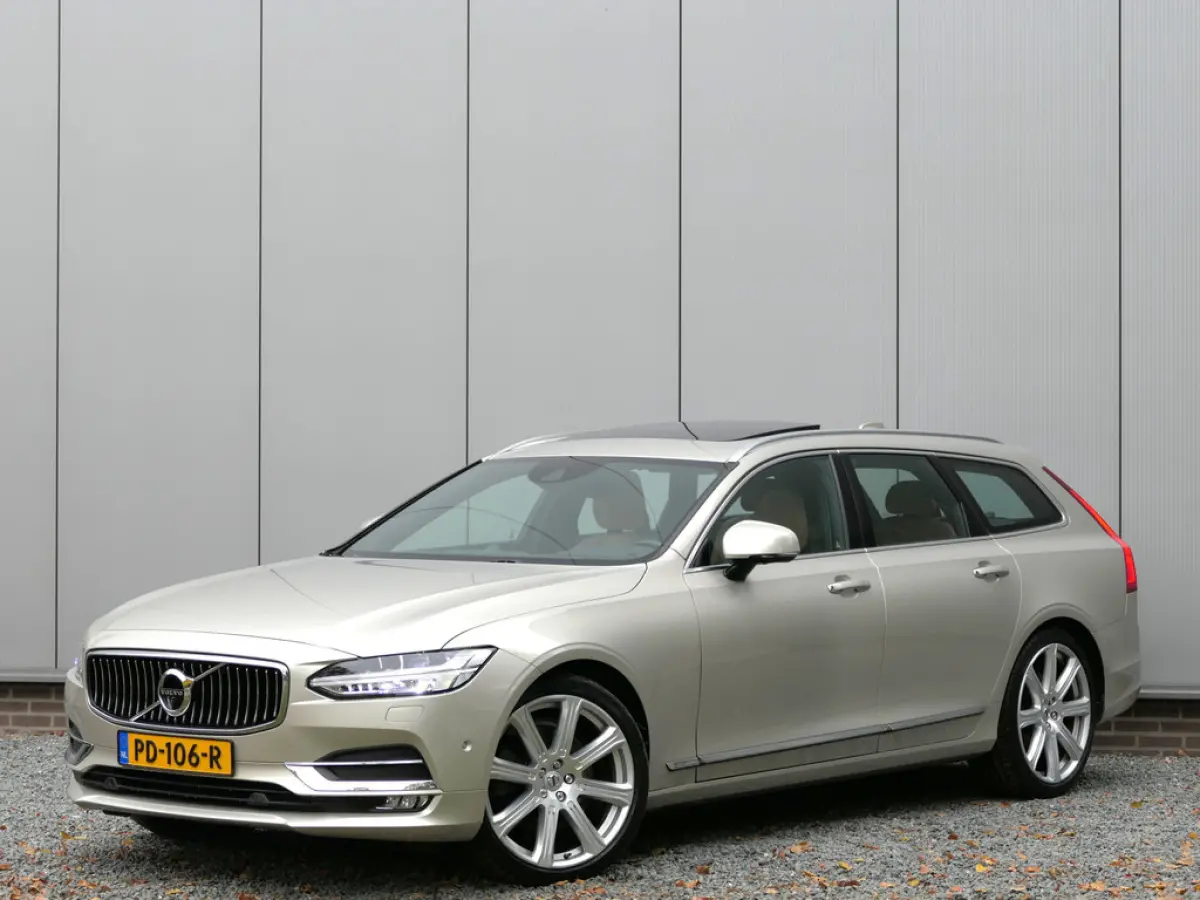2.0 T6 AWD Inscription Bowers&Wilkins / Panoramadak / Trekhaak /