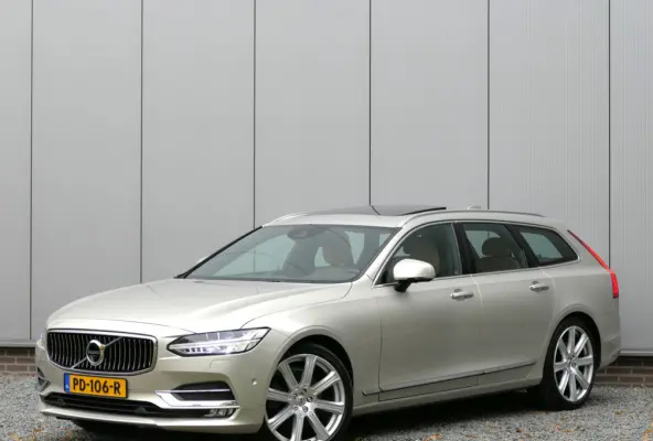 2.0 T6 AWD Inscription Bowers&Wilkins / Panoramadak / Trekhaak /