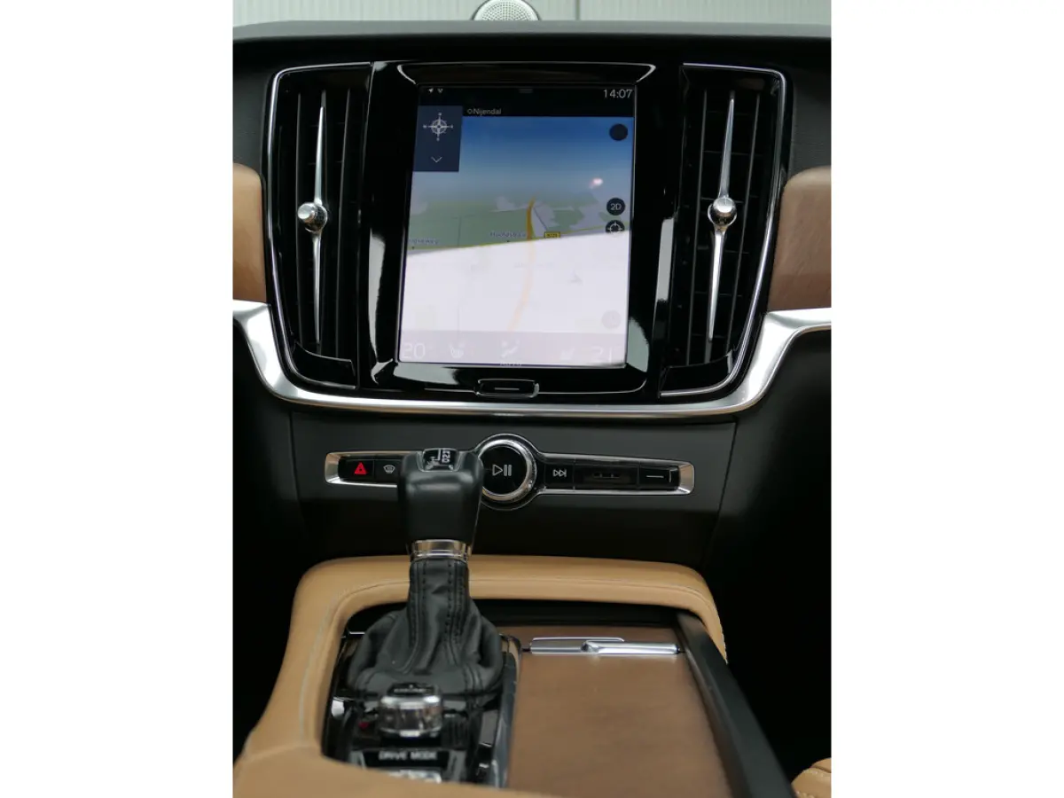 2.0 T6 AWD Inscription Bowers&Wilkins / Panoramadak / Trekhaak /