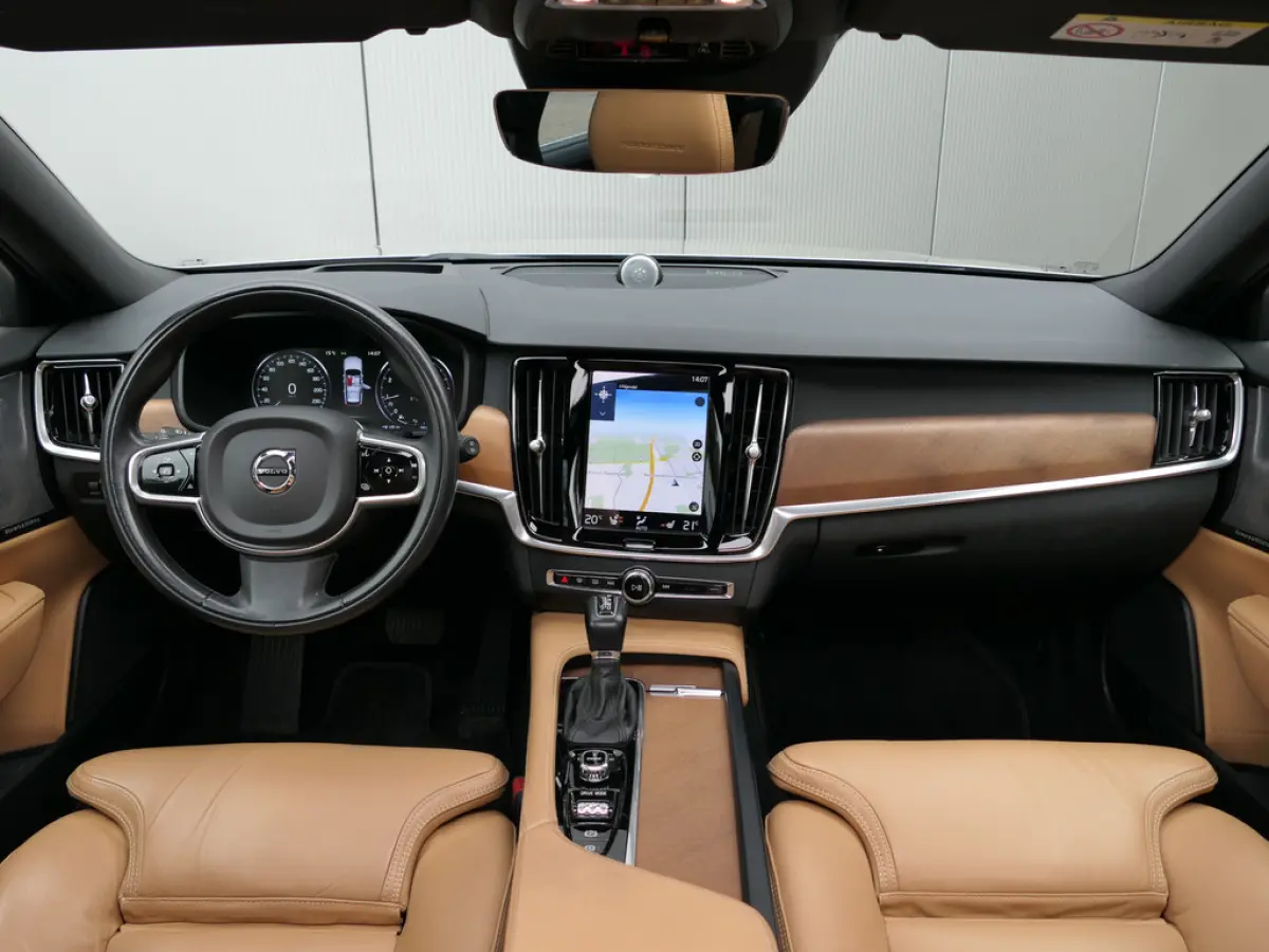 2.0 T6 AWD Inscription Bowers&Wilkins / Panoramadak / Trekhaak /