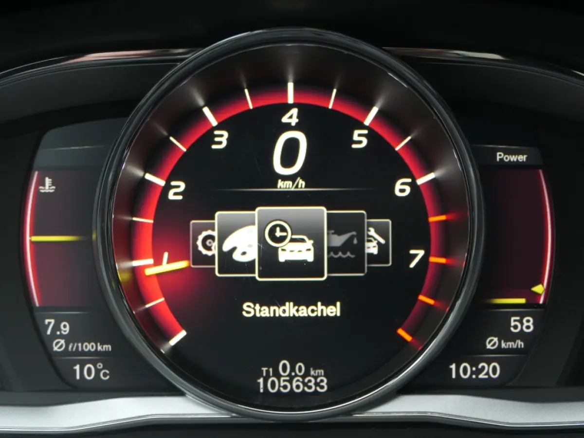 1.5 T3 AUT R-Design Standkachel / Cruise control / Xenon