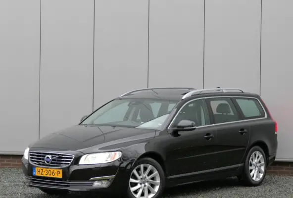 2.0 T4 AUT Inscription Edition. Schuifdak / Standkachel / Houten