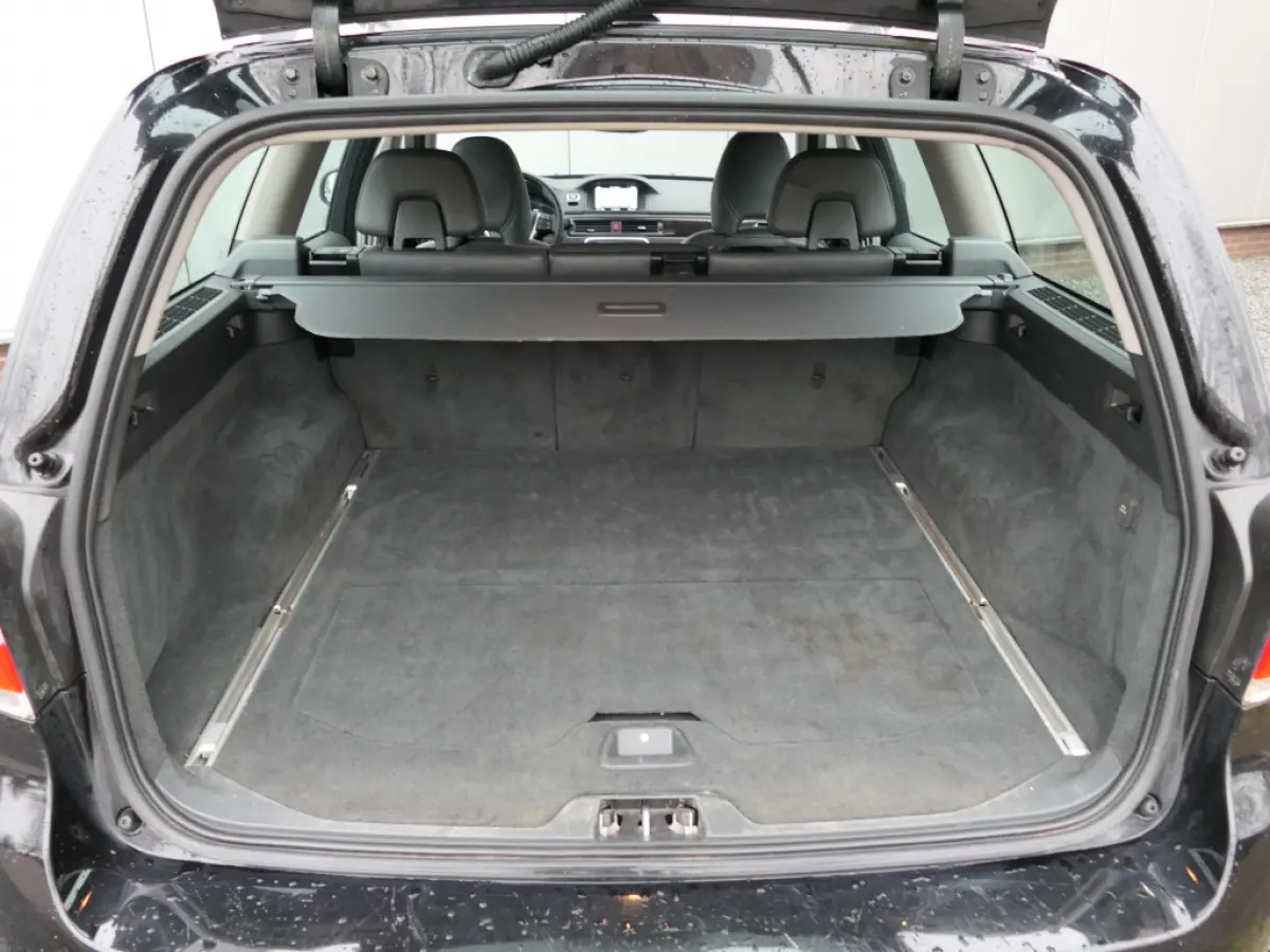2.0 T4 AUT Inscription Edition. Schuifdak / Standkachel / Houten