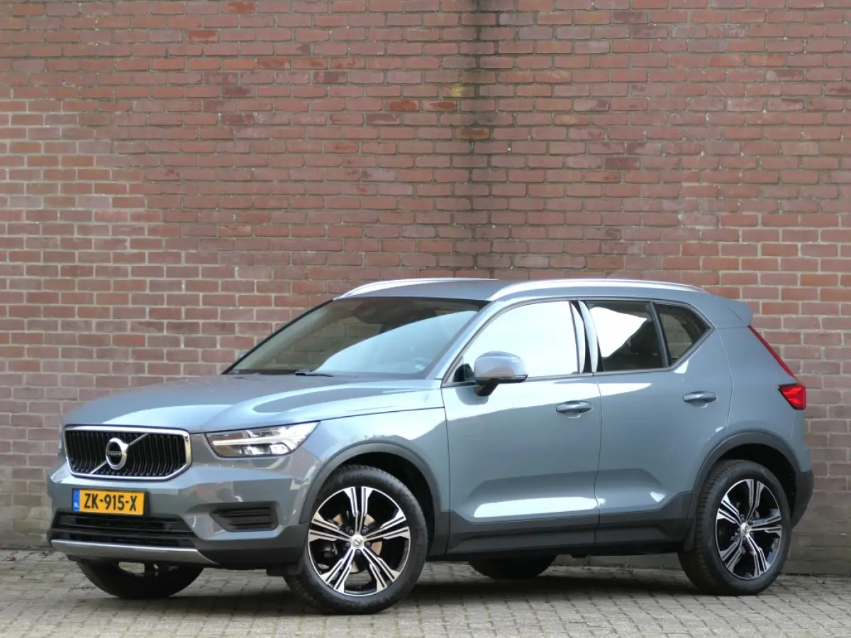 1.5 T3 AUT Momentum Pro 12MND garantie / Pilot assist / DAB+ / C